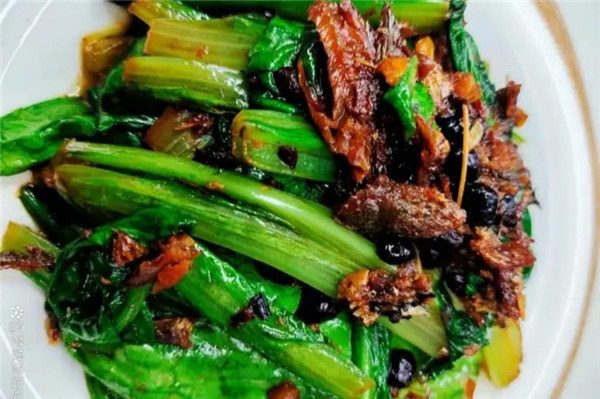豆豉鲮鱼油麦菜