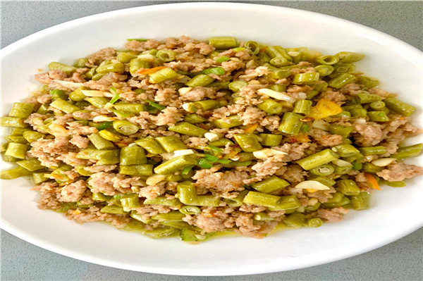 豆角丁炒肉