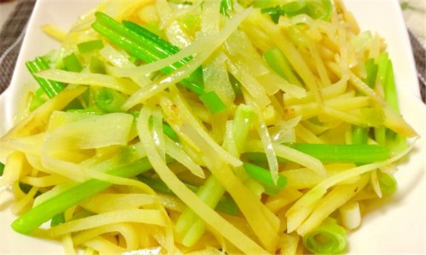 芹菜炒土豆丝